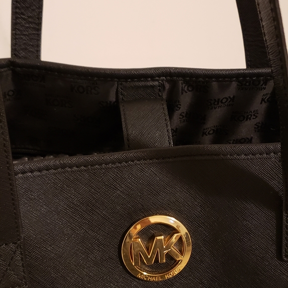 Michael Kors Tote - Picture 7 of 9